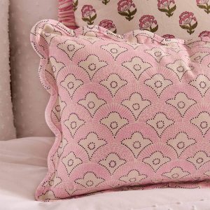 Esme 100% Cotton Printed Scallop Reversible Cushion Cover - Pink