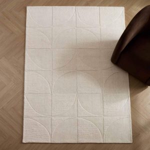 Liv Hand Woven Wool Geometric Pattern Rug - Off White